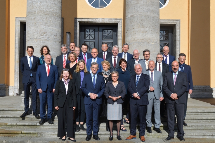 Foto aller Präsidentinnen und Präsidenten der obersten Gerichte in Deutschland