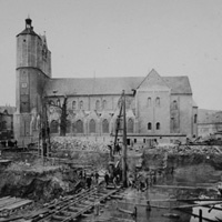 Foto der Baugrube des Gerichtsgebäudes im März 1879 (zur Geschichte 1814 bis 1877)